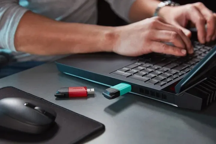 kingston-exodia-256gb-usb3-2-teal-stan-nowy