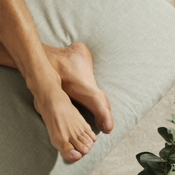 oriflame-nawilzajacy-krem-do-stop-na-noc-feet-up-everyday-75-ml-wielkosc-produkt-pelnowymiarowy