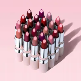 avon-matowa-szminka-z-kwasem-hialuronowym-hydramatic-hydra-honey