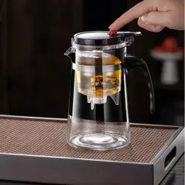 zaroodporny-szklany-dzbanek-do-herbaty-kawy-ziol-z-dozownikiem-zaparzaczem