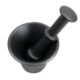 mozdzierz-zeliwny-kuchenny-z-tluczkiem-do-przypraw-ziol-tluczek-ubijak