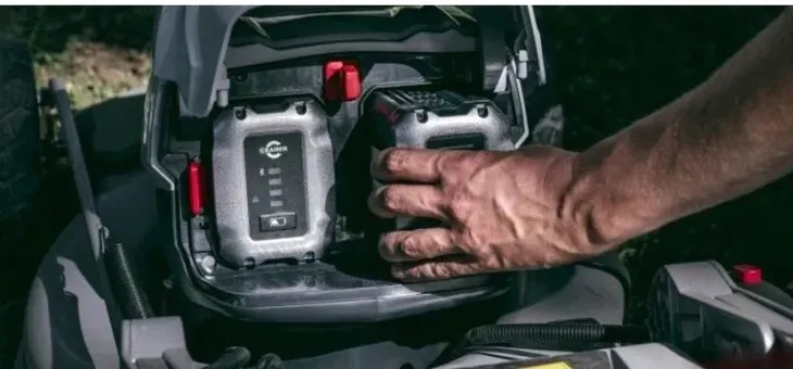 kosiarka-akumulatorowa-cramer-82v-46cm-funkcja-boost-napiecie-akumulatora-82-v