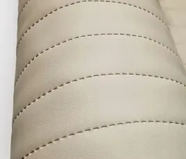 bezowa-ekoskora-soft-pikowana-pasy-5cm-tkanina-skaj-derma-sztuczna-skora