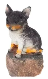 figurka-dekoracja-figurka-pies-mala-stojaca-ogrodowa-chihuahua-czarna