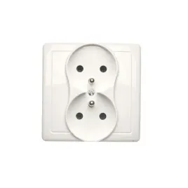kontakt-simon-basic-kompletne-gniazdo-podwojne-z-uziemieniem-biale-bmgz2-11