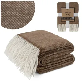 koc-piknikowy-pleciony-130x170-z-fredzlami-cieply-na-ogrod-chlodne-wieczory