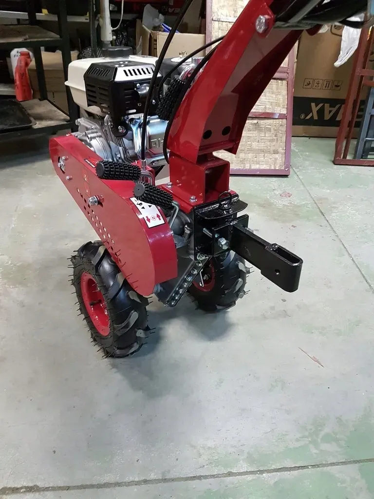 glebogryzarka-kultywator-holida-wmx650-plug