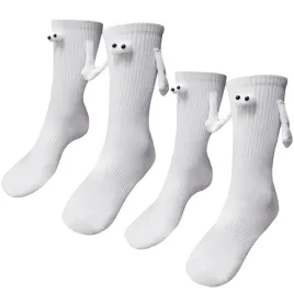 magnetyczne-skarpetki-przytulanki-skarpety-trzymajace-za-rece-z-magnesami-2