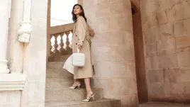 lusterko-do-makijazu-przenosne-lustro-z-oswietleniem-led-kosmetyczka-amiro