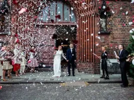 tuby-strzelajace-konfetti-80-cm-serca-biale-4-szt