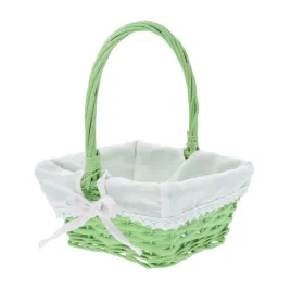 kwadratowy-kosz-wiklinowy-z-materialem-koszyk-na-swieconke-boze-cialo-s