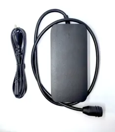 ladowarka-do-rowerow-elektrycznych-magnetyczna-36v-4a