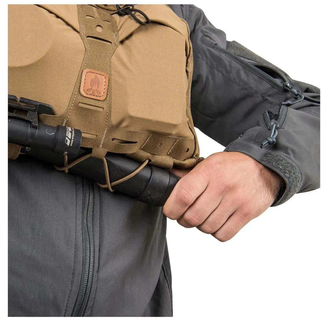 torba-helikon-chest-pack-numbat-shadow-grey