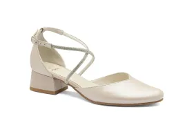 buty-slubne-skorzane-na-niskim-obcasie-z-ozdobnymi-paseczkami-bez-butdam-40