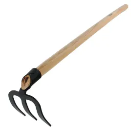 motyka-ogrodowa-z-trzonkiem-drewnianym-1150x135mm-agtech-garden