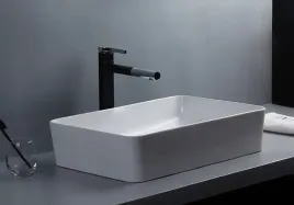 zestaw-umywalka-ceramiczna-bateria-z-perlatorem