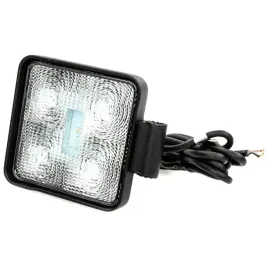 reflektor-roboczy-led-do-oswietlenia-przedpola
