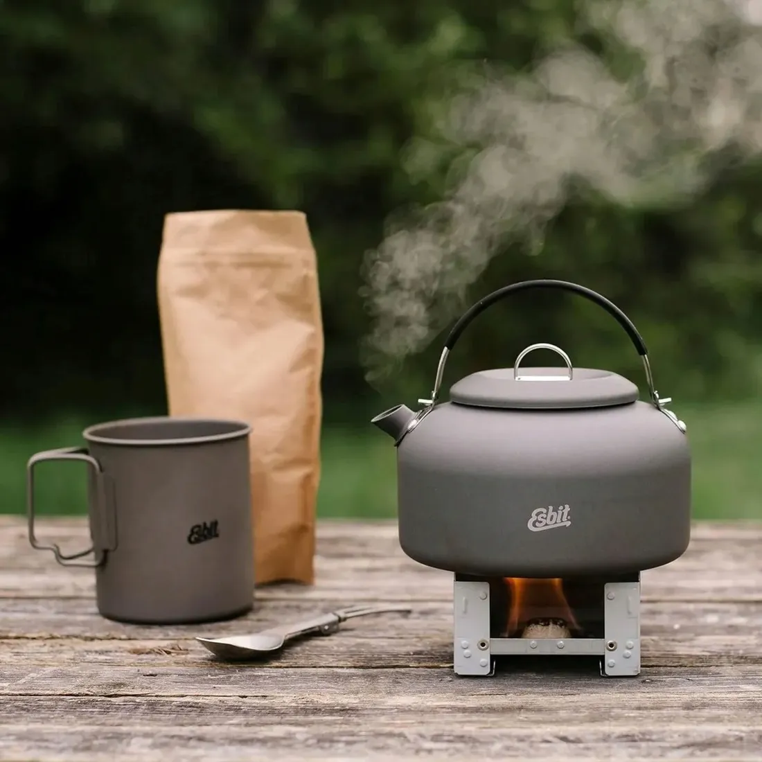 czajnik-turystyczny-esbit-kettle-06-l