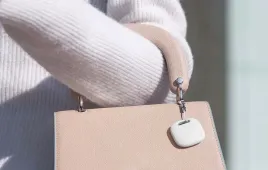 baseus-brelok-zawieszka-lokalizator-bluetooth-ze-smycza-do-kluczy-240mah-3v