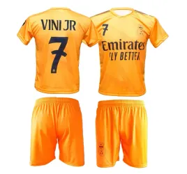 vini-jr-pom-komplet-koszulka-spodenki-rozmiar-152