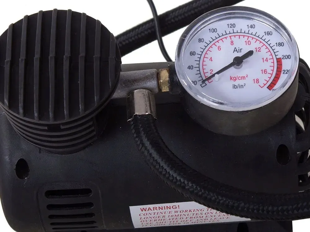 mini-kompresor-sprezarka-pompka-samochodowa-12v-stan-nowy