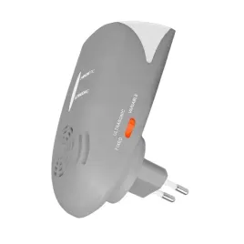 elektryczny-odstraszacz-na-gryzonie-i-insekty-z-lampka-led