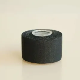 sporttape-bawelniana-oddychajaca-tasma-sztywna-375-cm-x-10-m-czarna