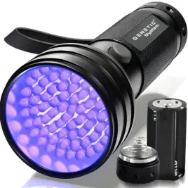 latarka-uv-taktyczna-szperacz-do-bursztynu-banknotow-aluminium-51-led