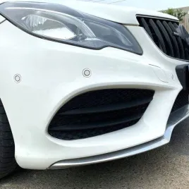 maskownice-halogenow-mercedes-c207-look-amg