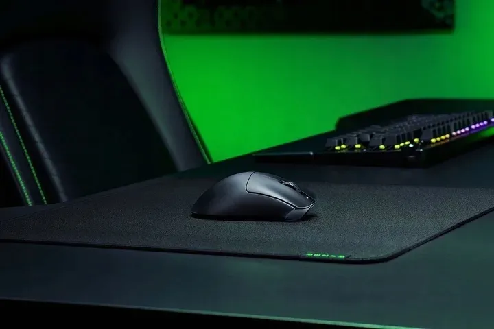 mysz-razer-deathadder-v3-hyperspeed-czarny-kod-producenta-rz01-0514