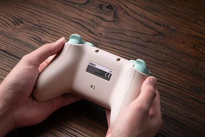 pad-bezprzewodowy-8bitdo-ultimate-2c-mint-hall-effect-2-4g-bt-android-pc-kod-producenta-ret00471