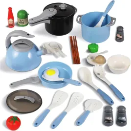 zestaw-kuchenny-garnki-naczynia-czajnik-patelnia-lyzki-akcesoria-kuchnia