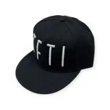 czapka-z-daszkiem-snapback