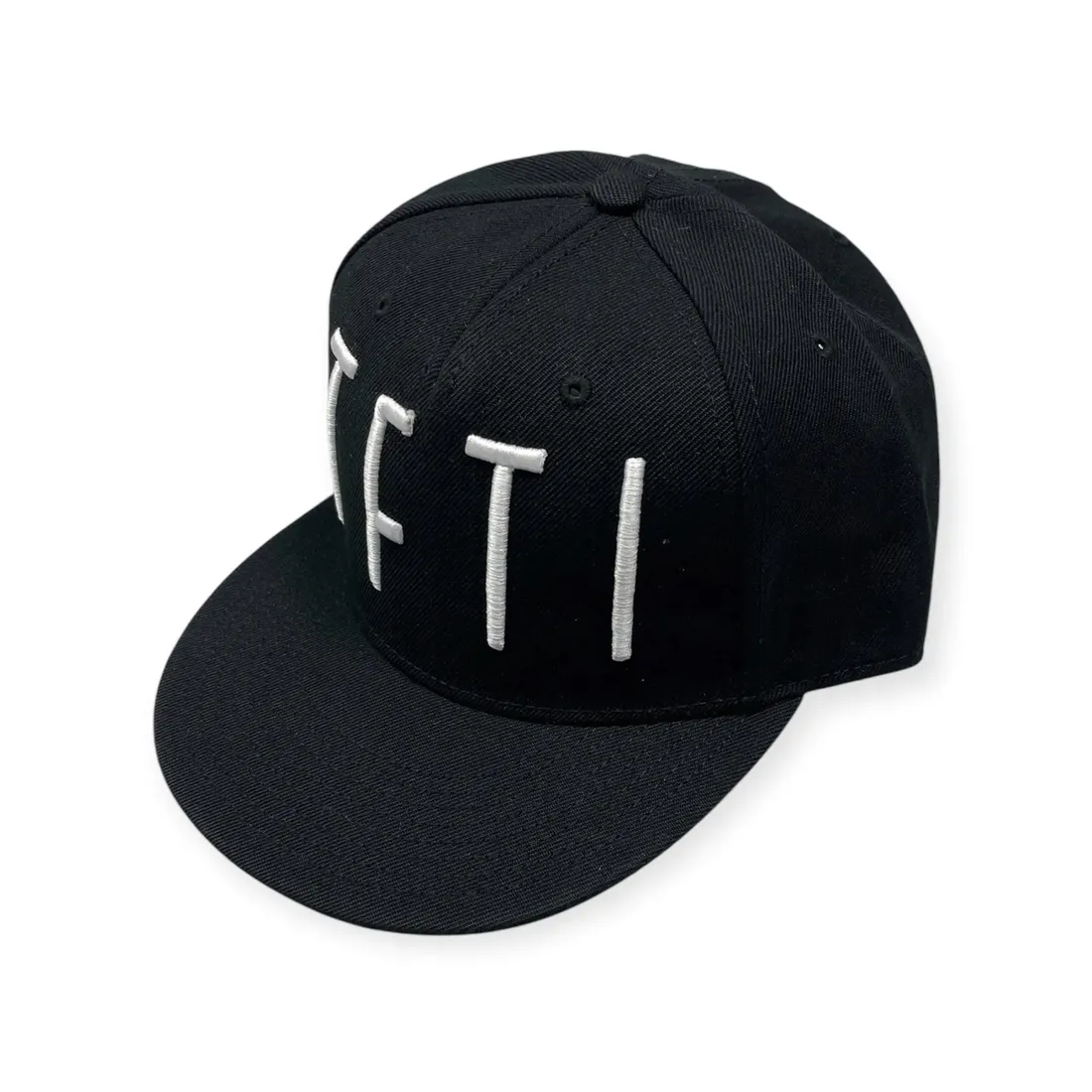 czapka-z-daszkiem-snapback