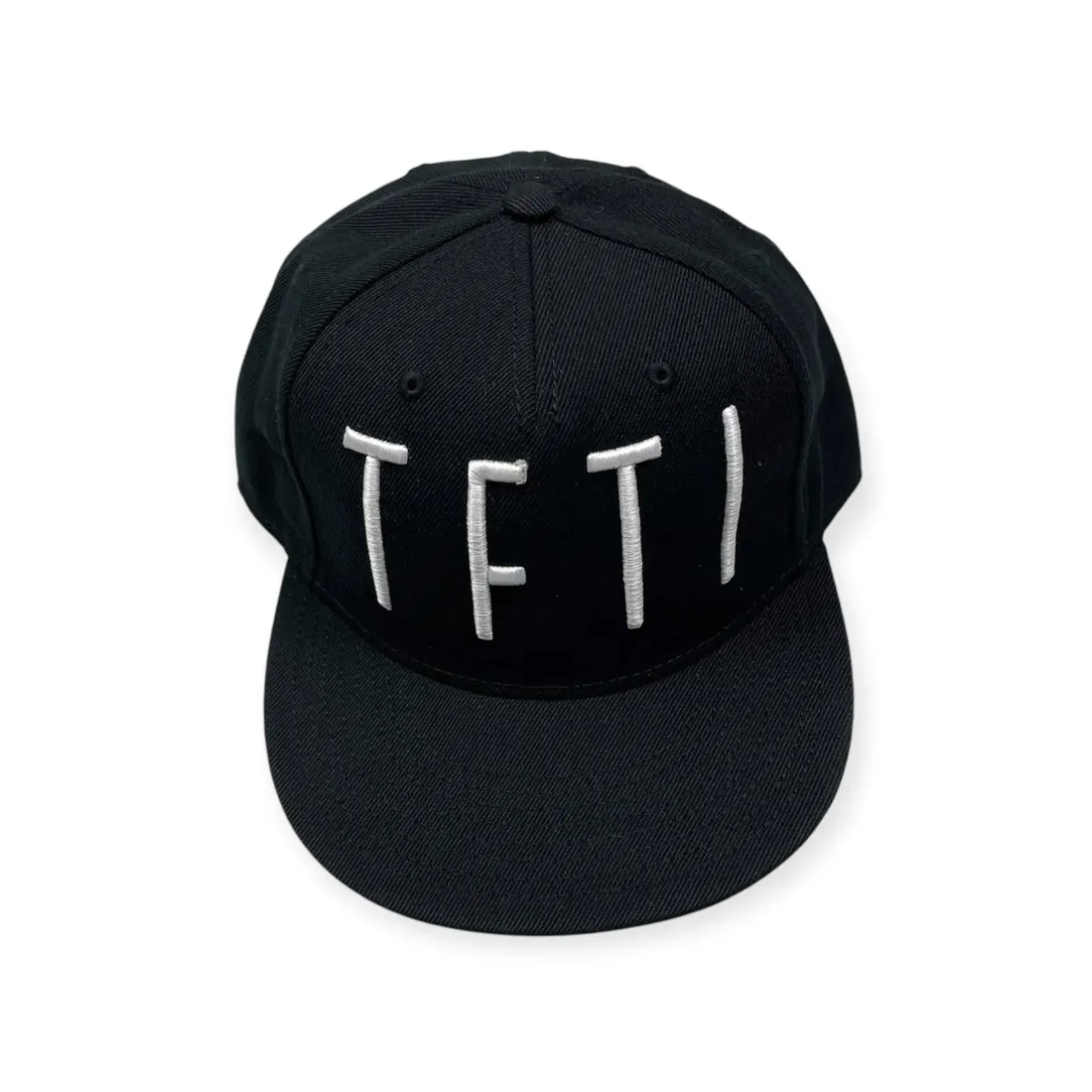 czapka-z-daszkiem-snapback