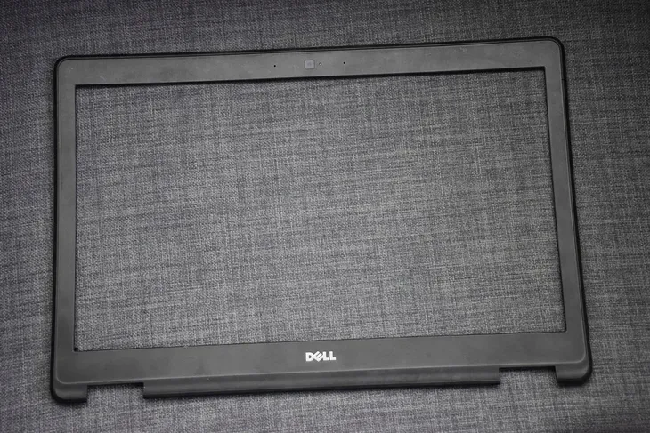 nowa-ramka-matrycy-do-dell-latitude-e5570-precision-3510-kod-producenta-08vyrg-n