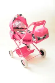 polski-wozek-dla-lalek-z-torba-wyciagane-nosidelko