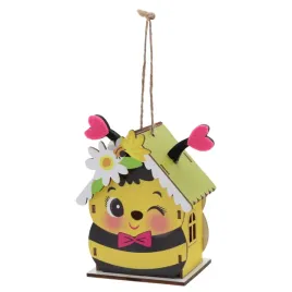 drewniana-zawieszka-w-ksztalcie-domku-pszczolki-ozdoba-wielkanocna-10-cm