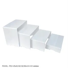 podstawka-zestaw-z-plexi-slodki-stol-na-babeczki-ekspozytor-biale