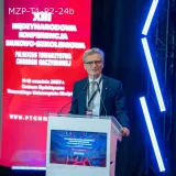 mownica-medialna-z-czarnej-plexi-monitor-czolowy-i-prompter-24-mikrofony-stan-nowy-kod-producenta-mzp-t1-p2-24c