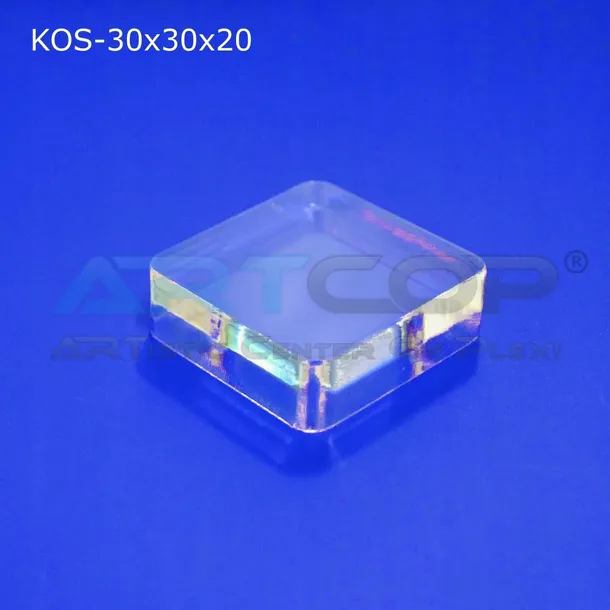 podstawka-kostka-z-plexi-30x30x20mm-na-pierscionek-wysokosc-2-cm