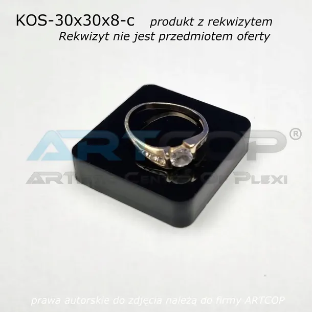 podstawka-czarna-kostka-z-plexi-30x30x8mm-na-pierscionek-lub-drobne-rzeczy-szerokosc-produktu-3-cm