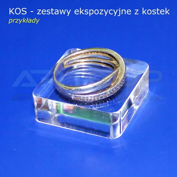 podstawka-kostka-z-plexi-50x50x8mm-na-bizuterie-ekspozytor-marka-artcop