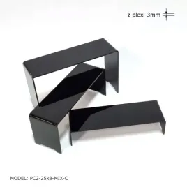 zestaw-stojakow-na-kosmetyki-buty-z-plexi-schodki