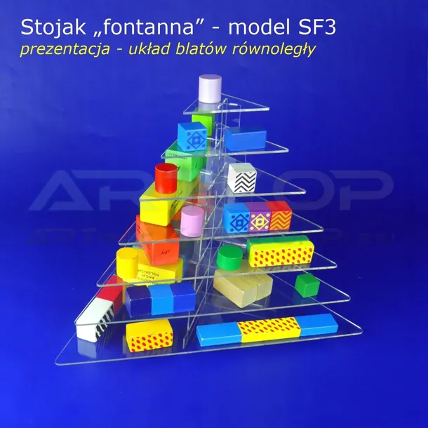 stojak-kaskadowy-trojkat-z-plexi-na-bizuterie-50cm-stan-nowy-szerokosc-produktu-69-cm