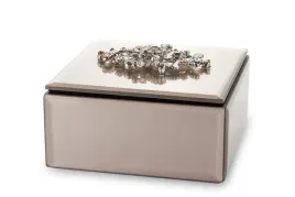 szklana-szkatulka-szampanska-na-bizuterie-kasetka-glamour-cyrkonie-broszka