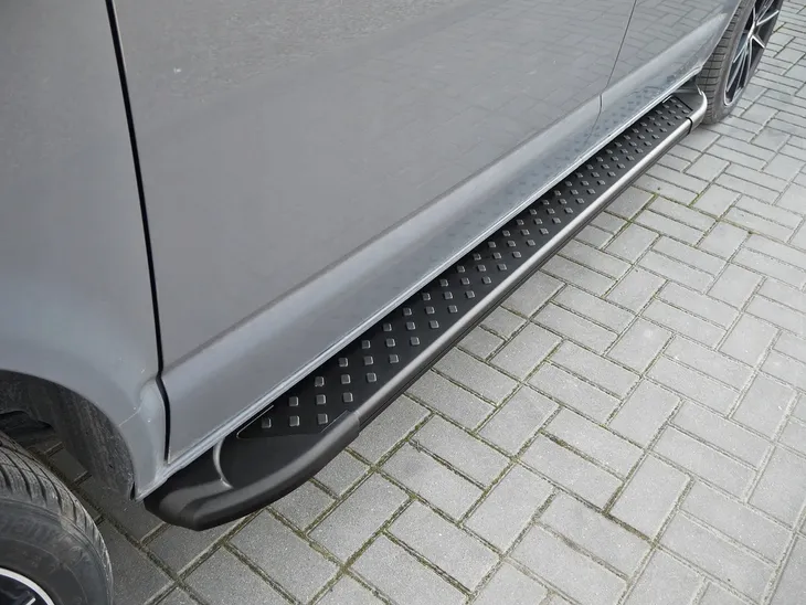 stopnie-boczne-progi-do-vw-tiguan-2016-stan-nowy-stan-opakowania-oryginalne
