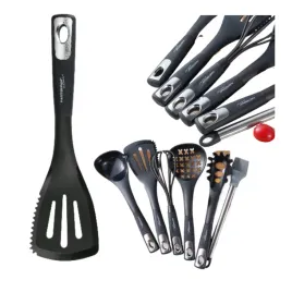 ergonomiczna-lopatka-masterpan-pbt-z-rowkami-stylowe-gotowanie