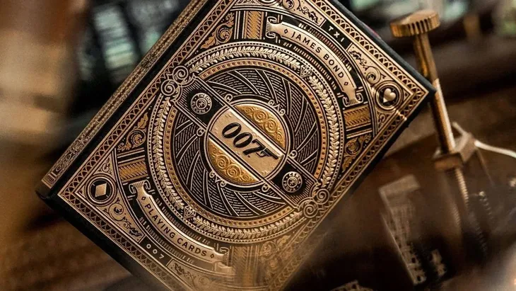 karty-007-james-bond-stan-nowy