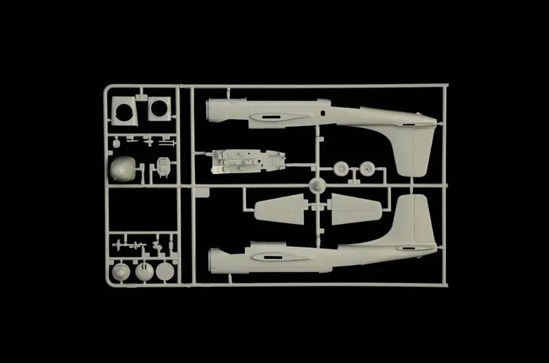 1-72-douglas-a-26-a-b-invader-marka-italeri